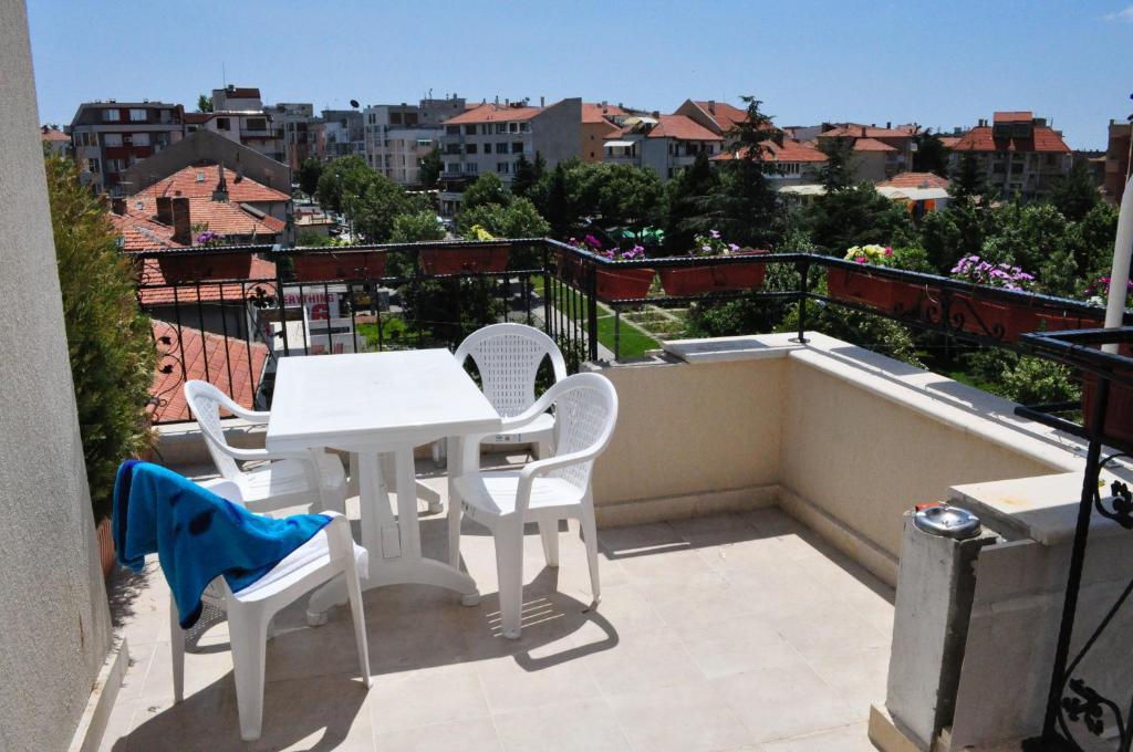 St. George Apartments Nesebar Exterior foto
