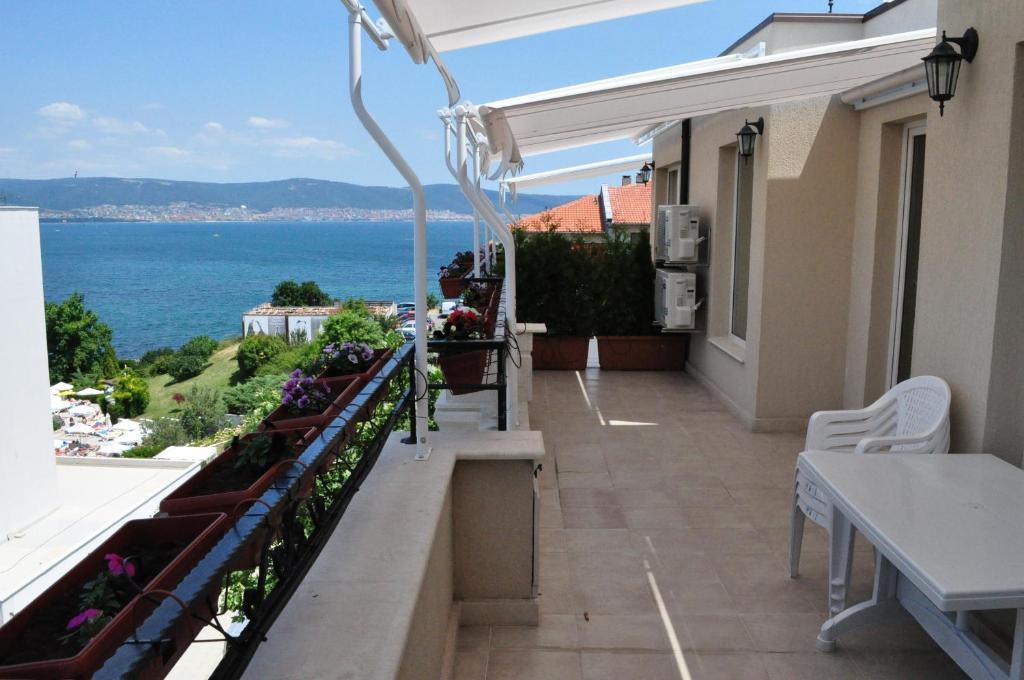 St. George Apartments Nesebar Exterior foto